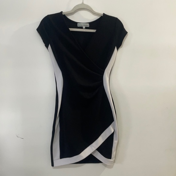 Black and white mini dress - Picture 2 of 7